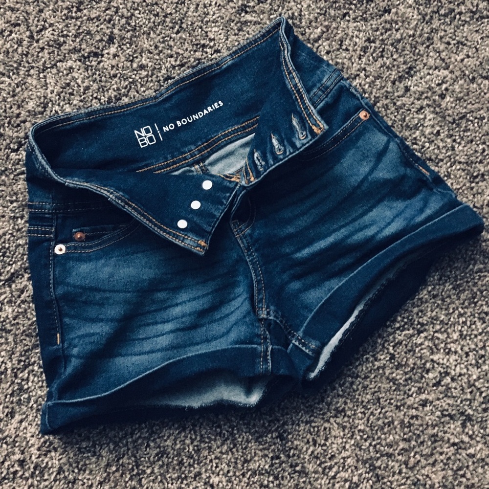 Juniors high waisted three button shorts, dark wash, lightly worn, size 3.